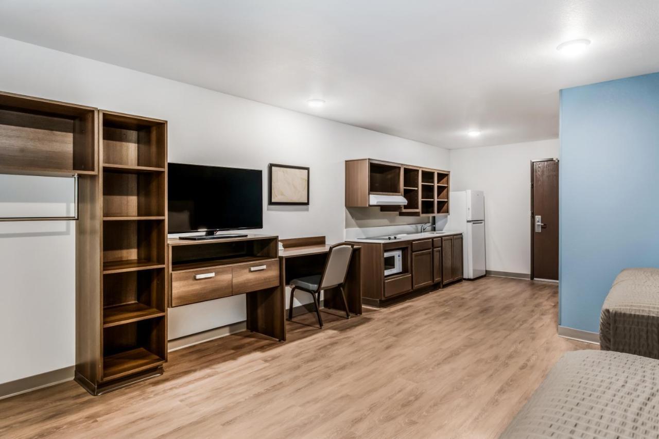 Woodspring Suites Tampa Airport North Veterans Expressway Buitenkant foto