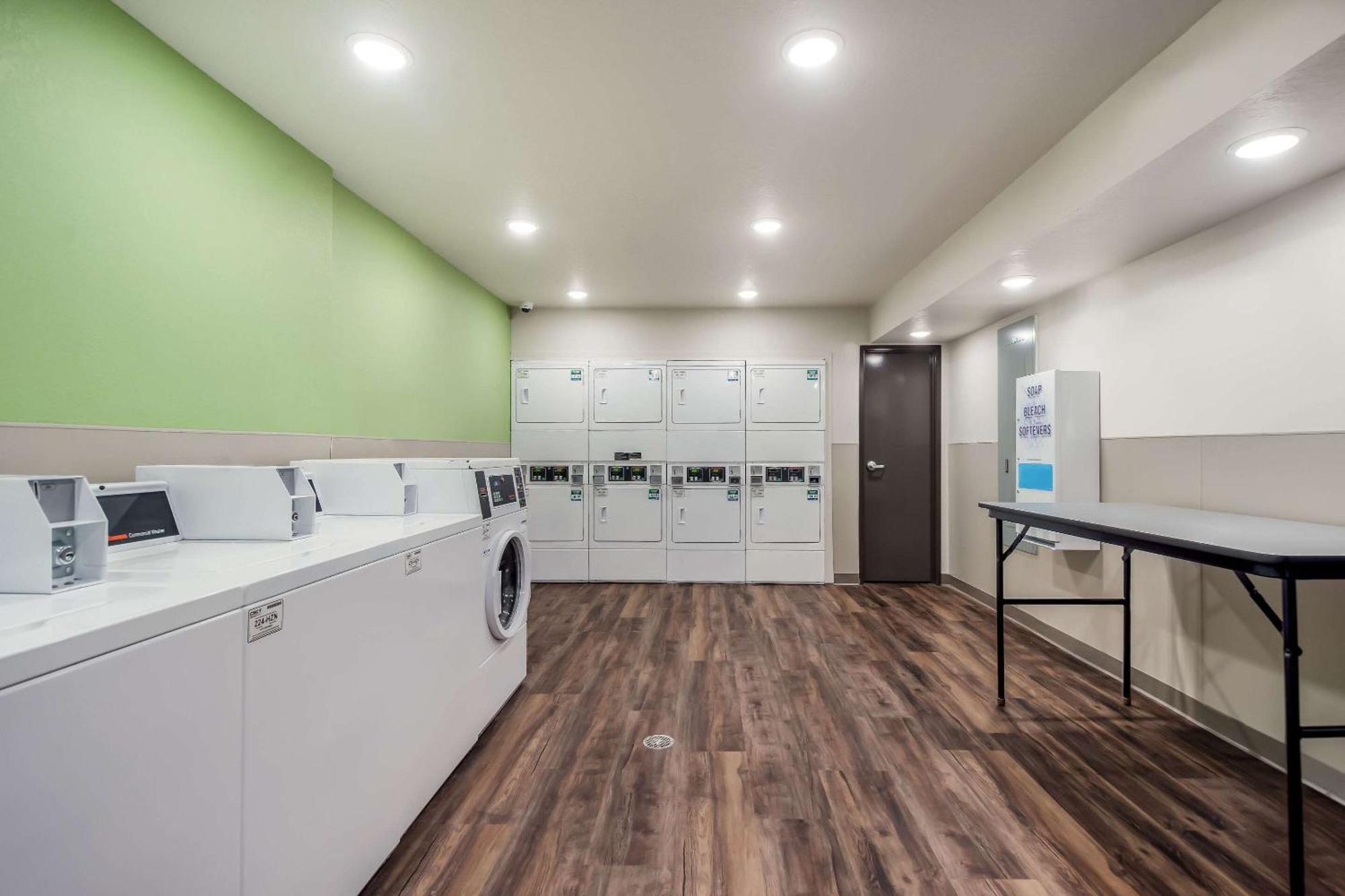 Woodspring Suites Tampa Airport North Veterans Expressway Buitenkant foto