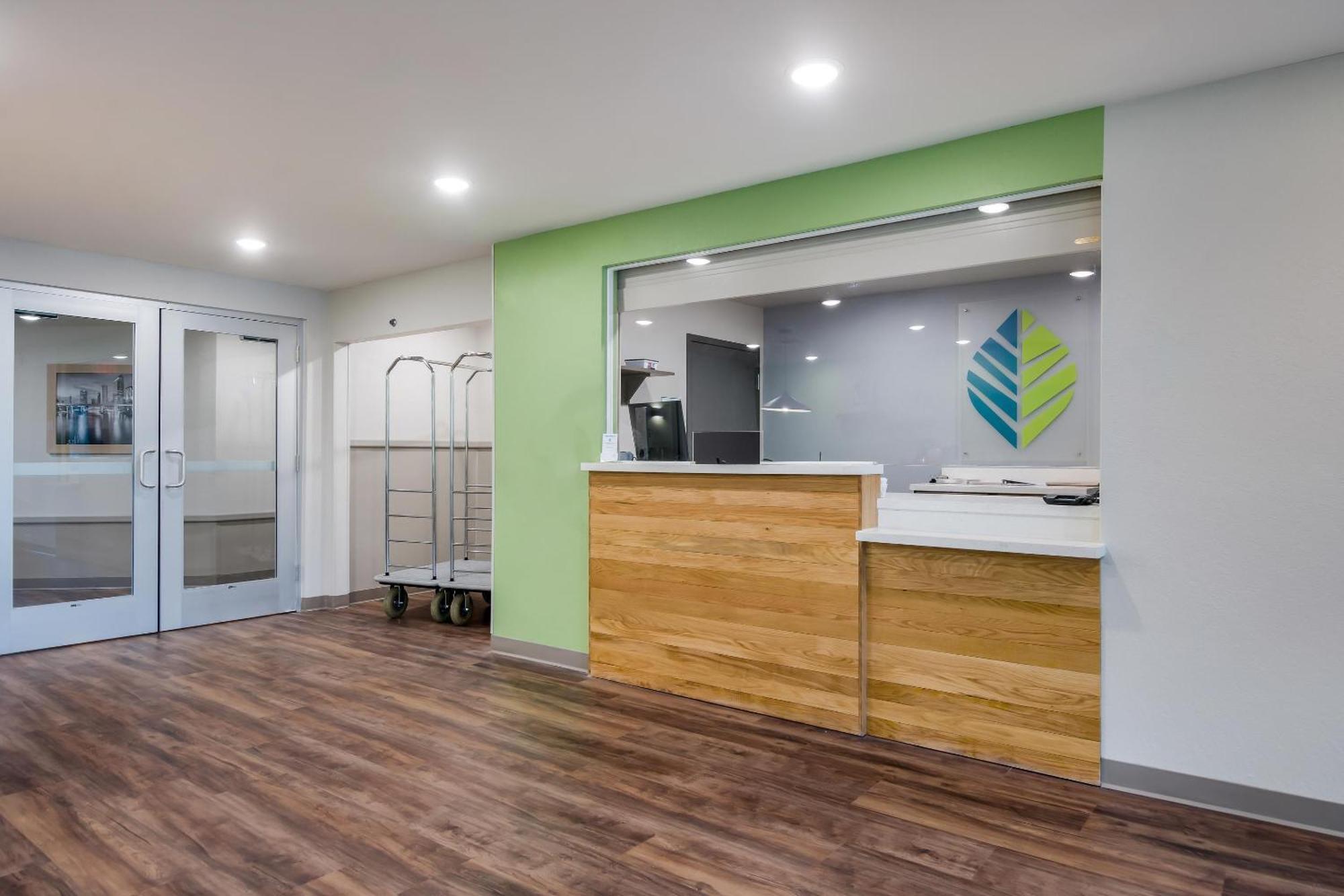 Woodspring Suites Tampa Airport North Veterans Expressway Buitenkant foto