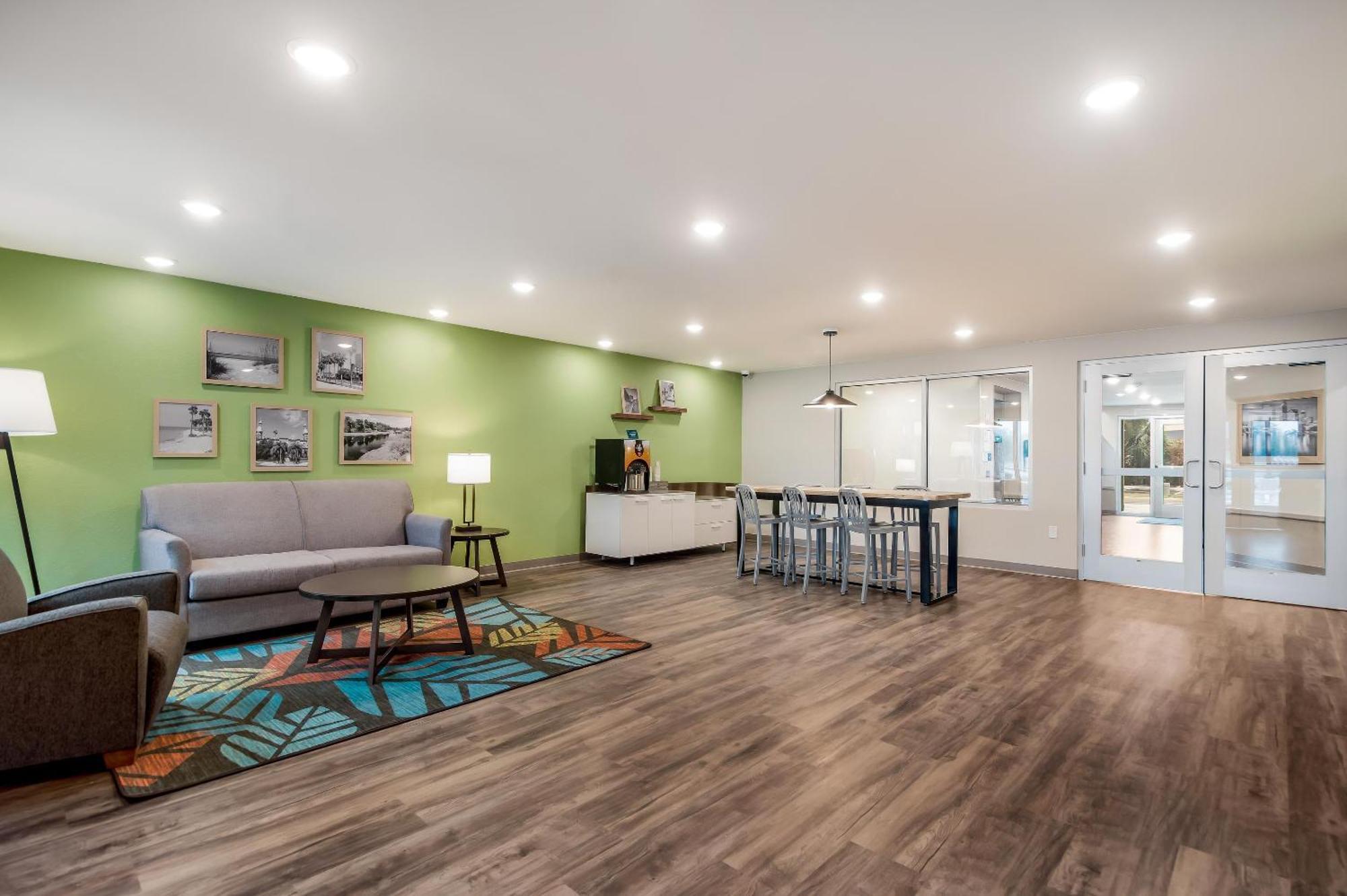 Woodspring Suites Tampa Airport North Veterans Expressway Buitenkant foto